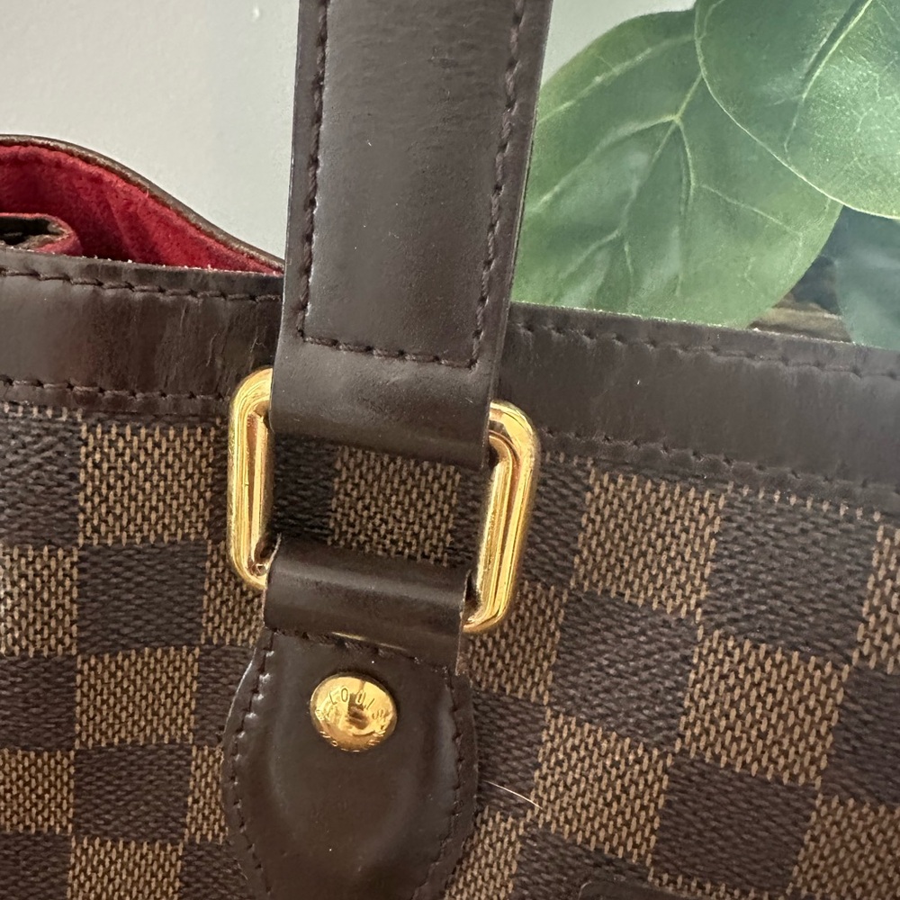 Louis Vuitton Hampstead MM IN Damier Ebene!!! Like New!!! - Picture 3 of 9